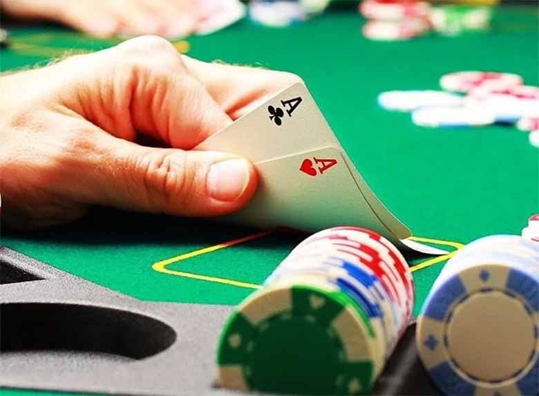 Bí Kíp Chơi Poker Từ A Đến Z: Hướng Dẫn Chi Tiết Cho Người Mới Bắt Đầu